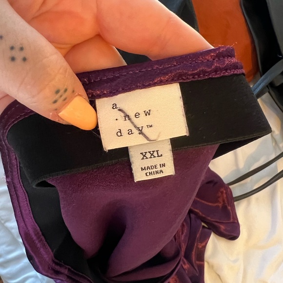 A new day midi silk skirt - Picture 2 of 3